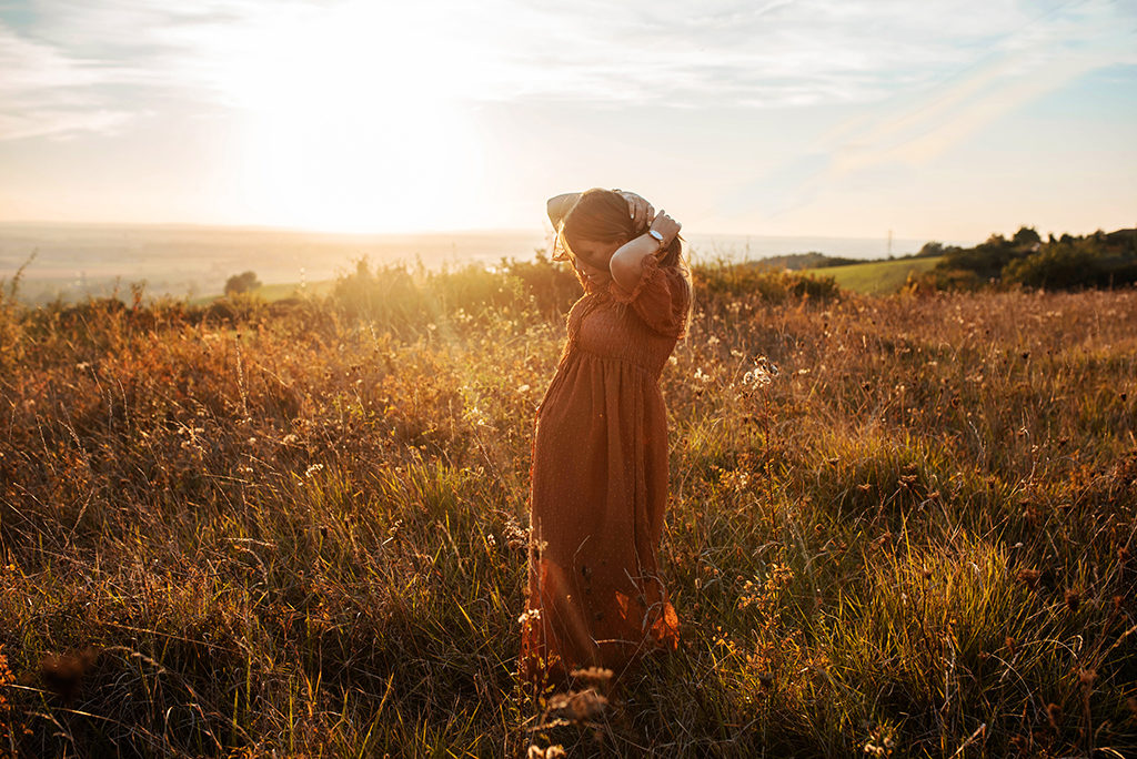 photographe séance photo grossesse bébé famille bébé enfants Toulouse lauragais champs fleur golden hour