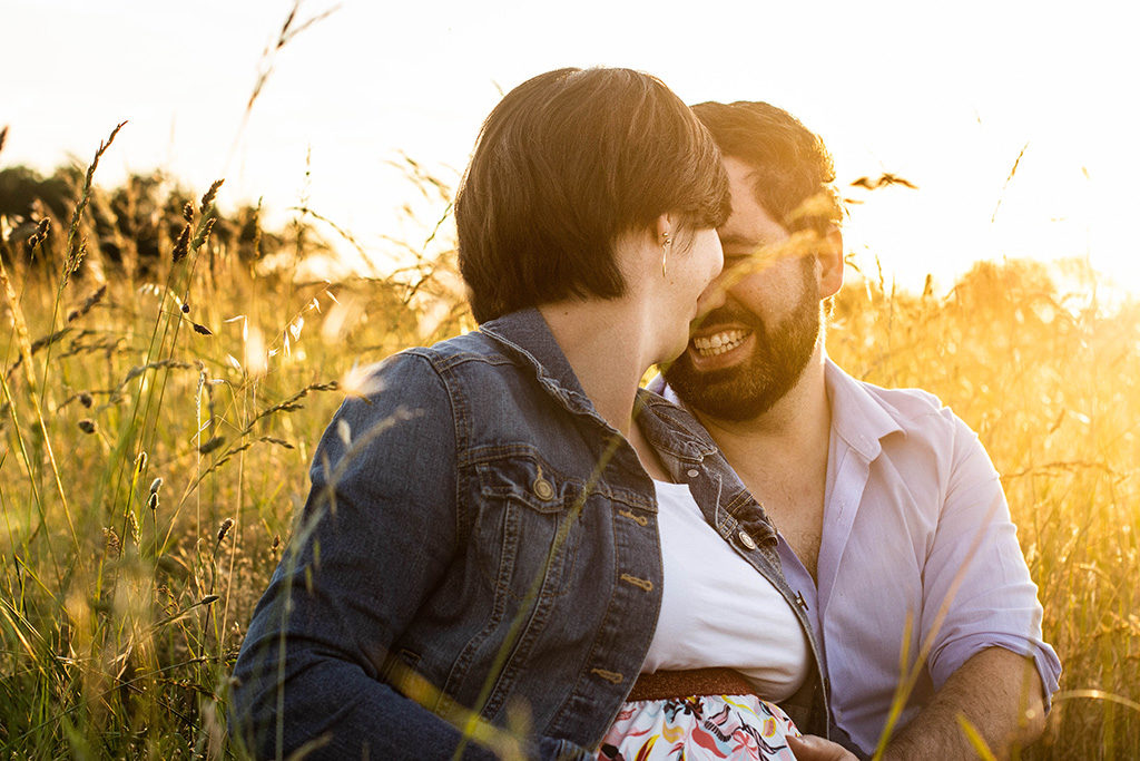 photographe séance photo grossesse Toulouse lauragais occitanie Aude robe longue golden hour