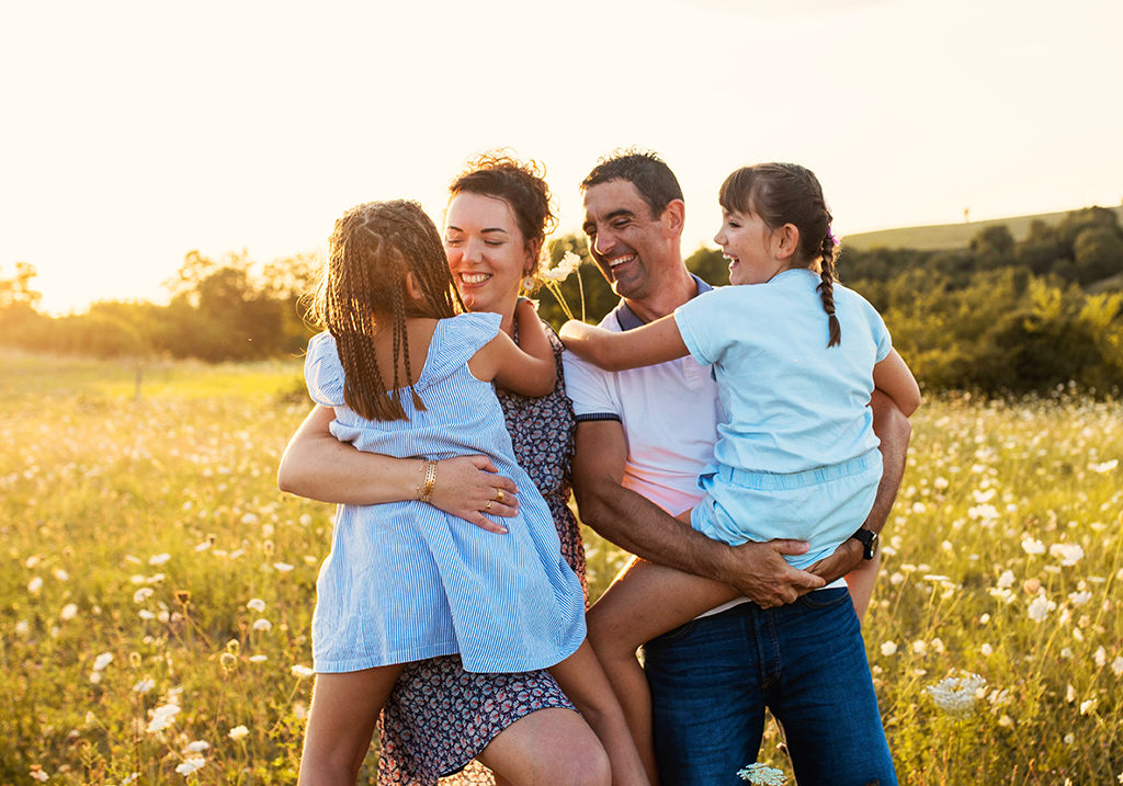 séance photo famille enfants portrait couple Toulouse lauragais golden hour champêtre champs