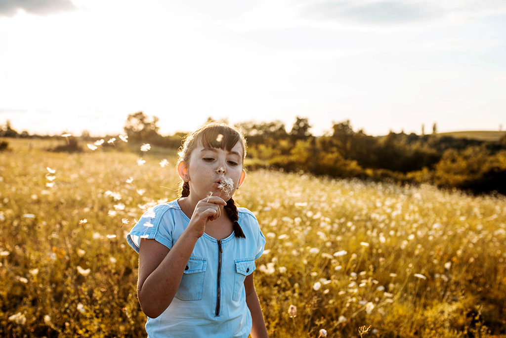 séance photo famille enfants portrait couple Toulouse lauragais golden hour champêtre champs