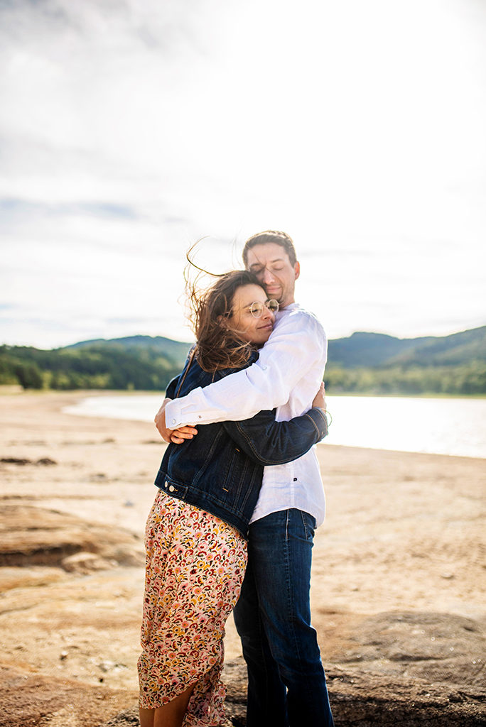 photographe séance photo couple engagement Toulouse lauragais Saint Férreol Lac