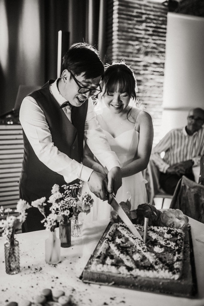 Photographe-mariage-Toulouse-Lauragais-Goldenhour-Aude-Labastide-d'anjou-céline-s-photographies-céline-skowron-découpe-gateau