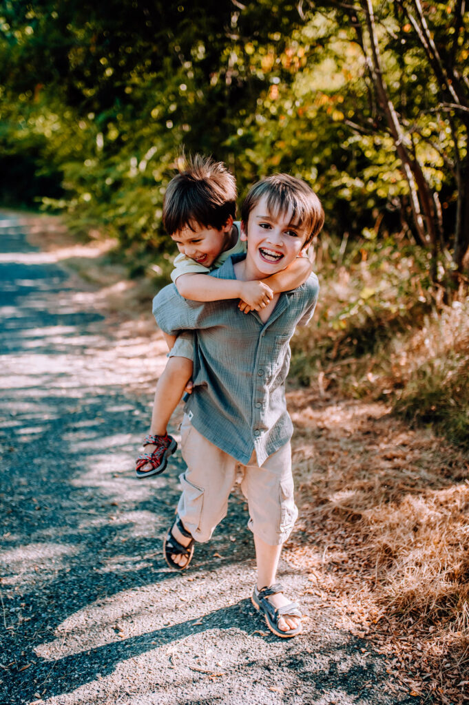 Photographe-séance-famille-bébé-Toulouse-Lauragais-Aude-Labastide-d'anjou-frères-pech-david