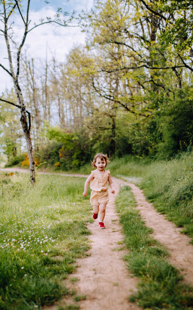 séance photo famille enfants grossesse portrait couple Toulouse lauragais lac Céline S photographies fun rire naturel