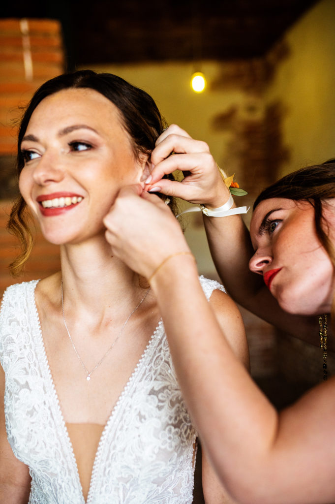 Mariage reportage photographe lumière coloré Céline Lauragais Aude Toulouse Domaine Saint-Nicolas Montech Capitole Cérémonie Laique