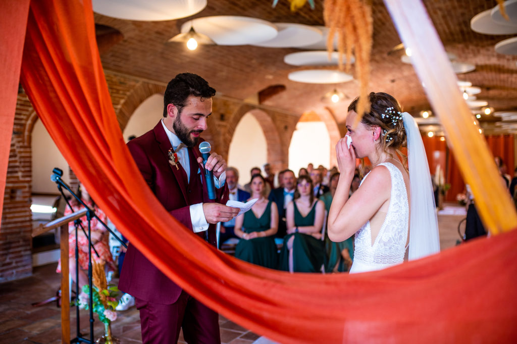 Mariage reportage photographe lumière coloré Céline Lauragais Aude Toulouse Domaine Saint-Nicolas Montech Capitole Cérémonie Laique