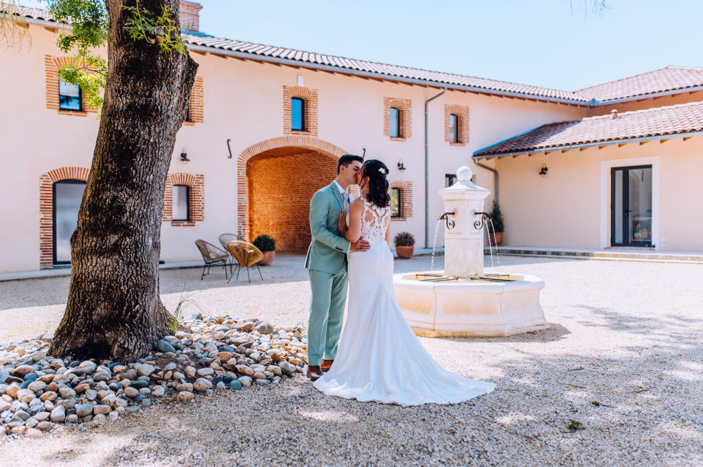 Photographe-mariage-Toulouse-Lauragais-Goldenhour-Aude-Labastide-d'anjou-chateau-Busquette-couple-séance