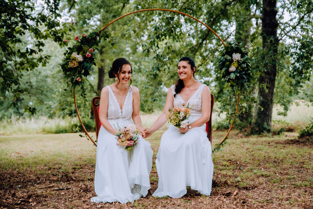 Photographe-mariage-Toulouse-Lauragais-Goldenhour-Aude-reportage-lgbt-domaine-barrots-cérémonie-laique