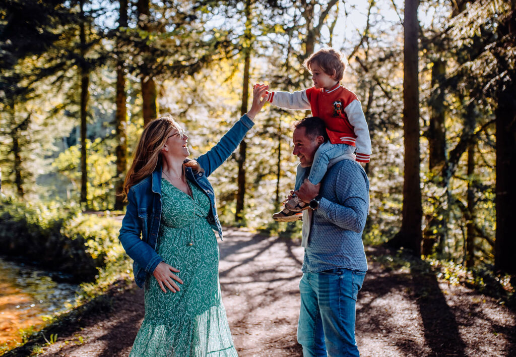 Photographe-seance-grossesse-bébé-Toulouse-Lauragais-famille-golden hour