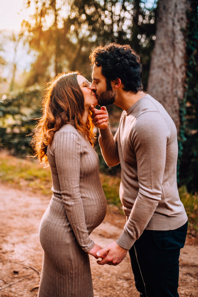 Photographe-grossesse-bébé-Toulouse-Lauragais-Aude-Labastide d'anjou-golden-hour-saint-férréol